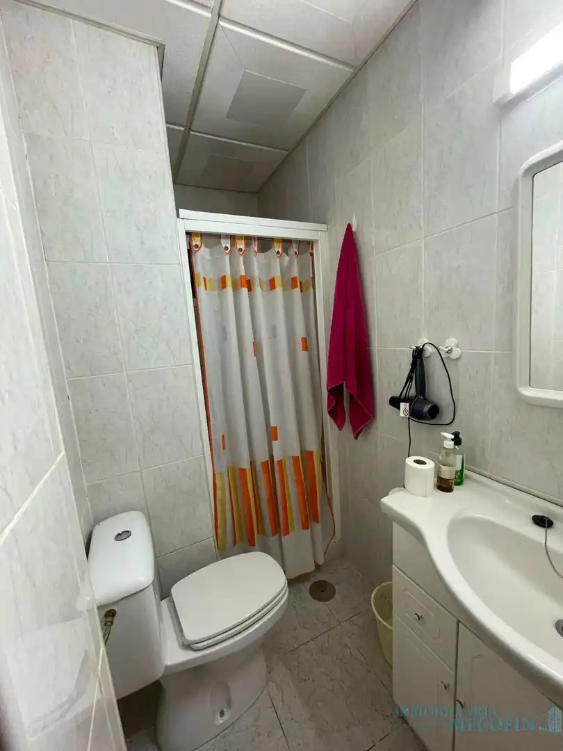 Bany de Pis en venda en Benidorm amb Terrassa