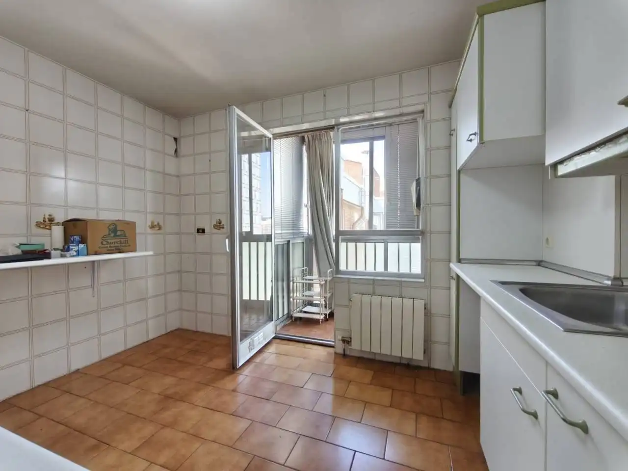 Cuina de Pis en venda en Burgos amb Calefacció, Parquet i Terrassa