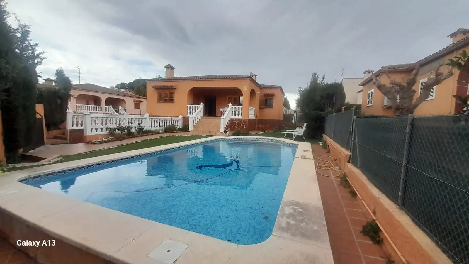 Swimming pool of Houses for sale in La Pobla de Vallbona  with Air Conditioner, Heating and Oven