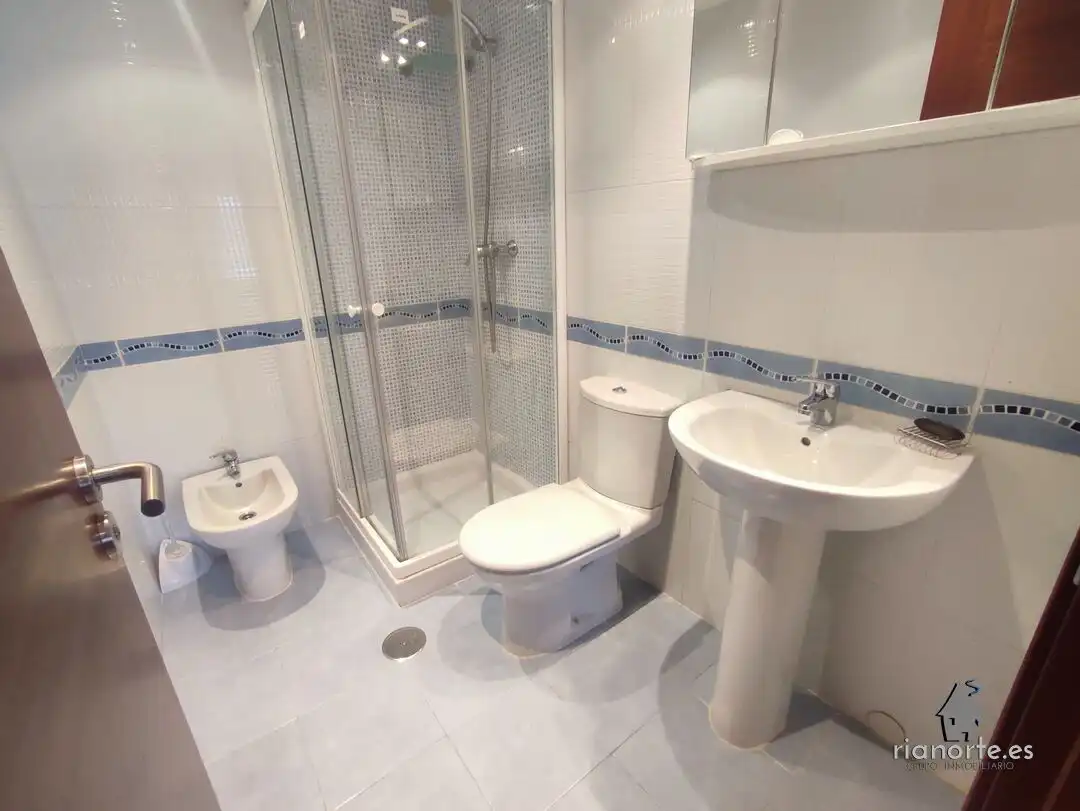 Bathroom of Flat for sale in Langreo  with Heating, Terrace and Storage room