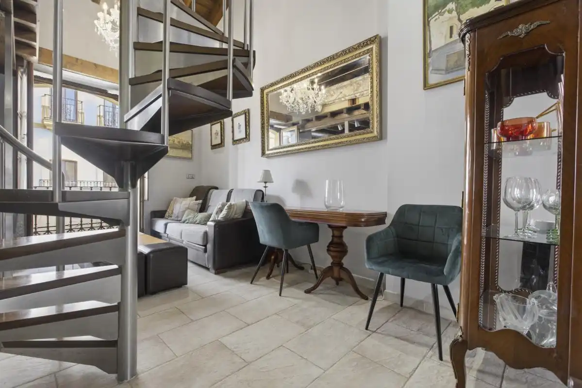 Duplexes for sale in C. Pureza, Triana Casco Antiguo