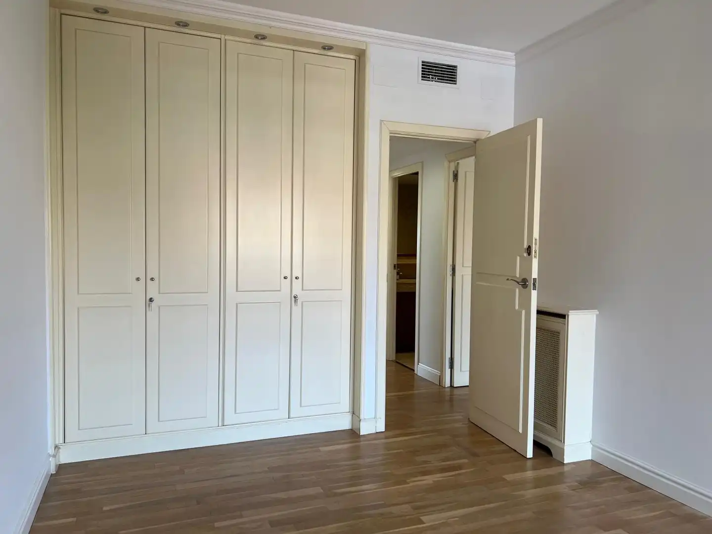 Bedroom of Flat for rent in Barcelona  with Air Conditioner, Heating and Private garden