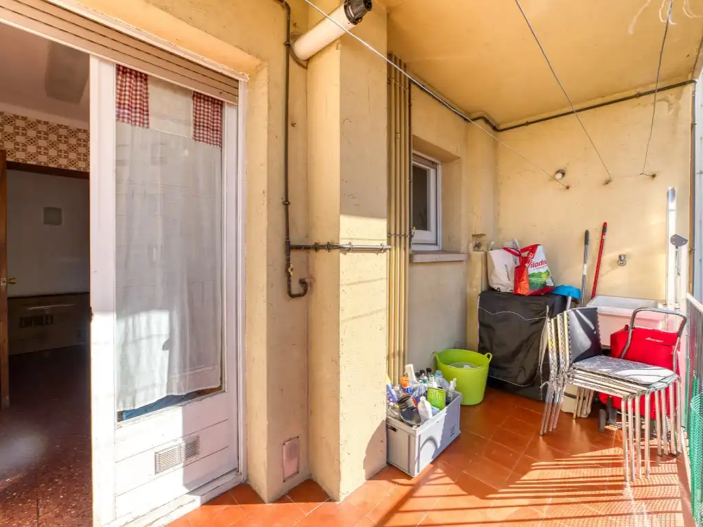 Balcony of Flat for sale in Figueres  with Furnished