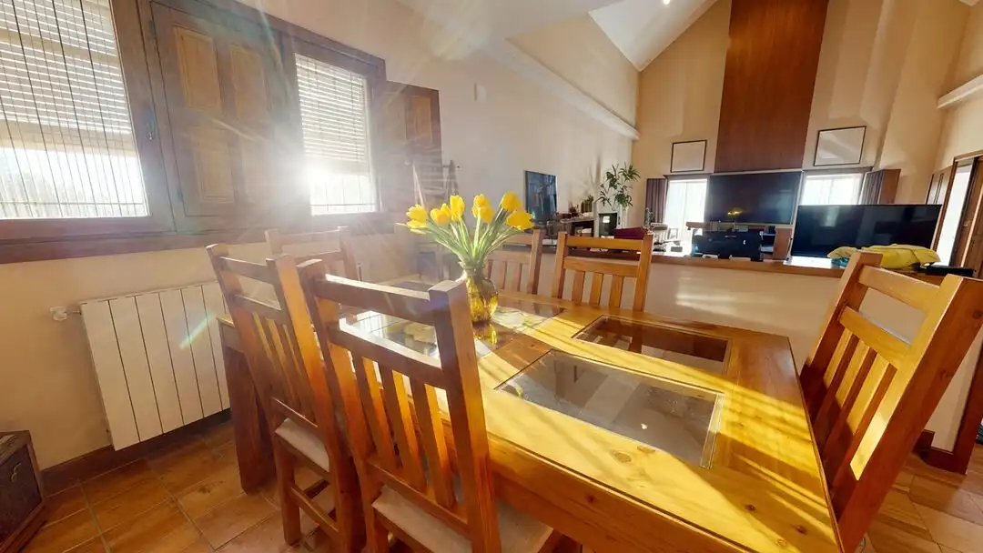 Comedor de Casa o chalet en venta en Campo Real con Aire acondicionado, Calefacción y Jardín privado
