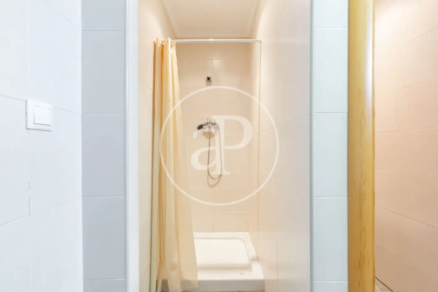 Baño de Finca rústica en venta en Torrent con Aire acondicionado, Calefacción y Jardín privado