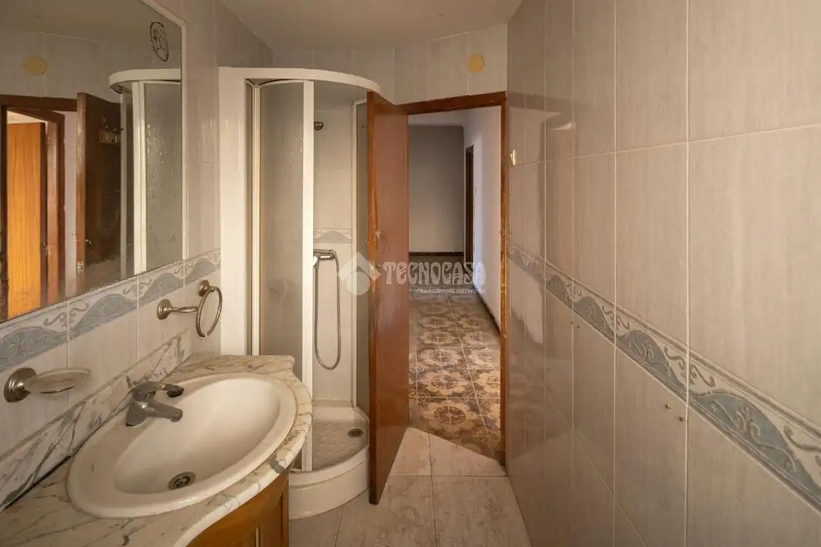 Baño de Piso en venta en Granada con Balcón