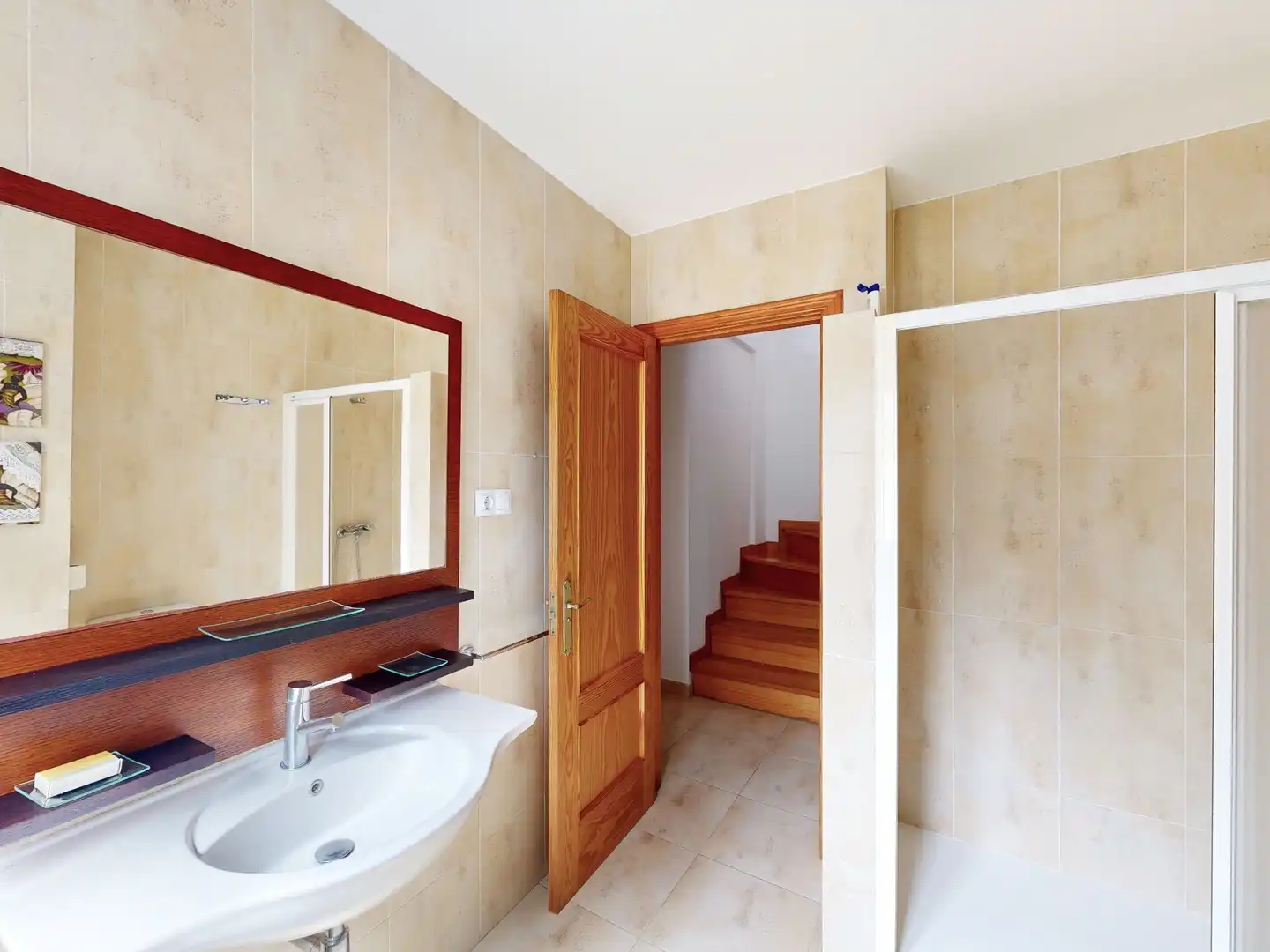 Badezimmer von Gebäude zum Verkauf in Foz