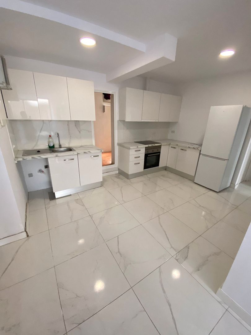 Kitchen of Study for sale in Sant Boi de Llobregat  with Oven