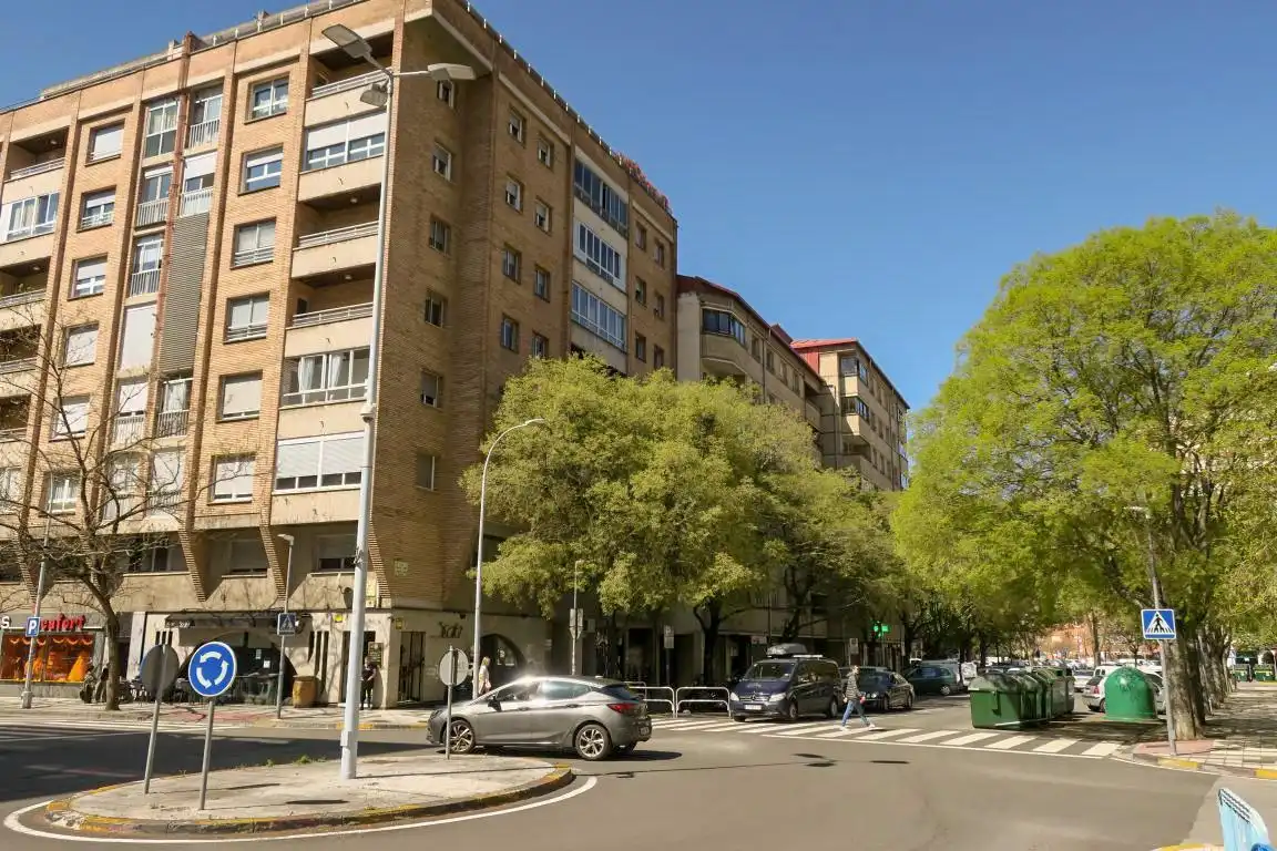 Vista exterior de Garatge en venda en  Pamplona / Iruña