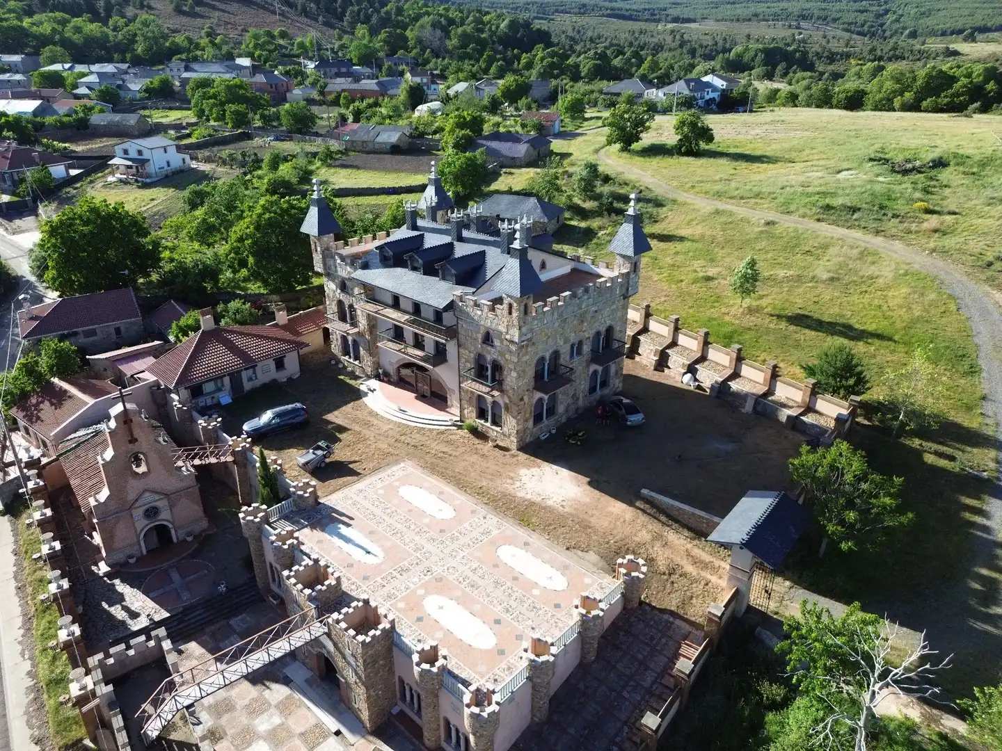 Vista exterior de Casa o chalet en venta en Quintana del Castillo con Calefacción, Jardín privado y Terraza