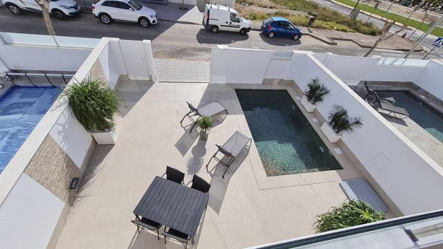 Casa-chalet en Venta en Pintor Claudio Coello en Los Peñascos - El Salero - Los Imbernones