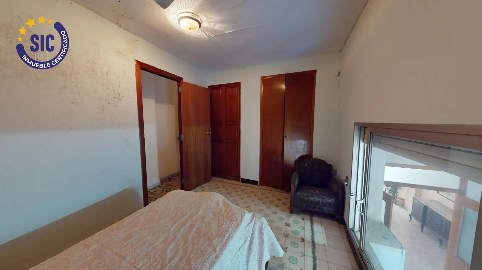 Habitación de Casa adosada en venta en Benifaió