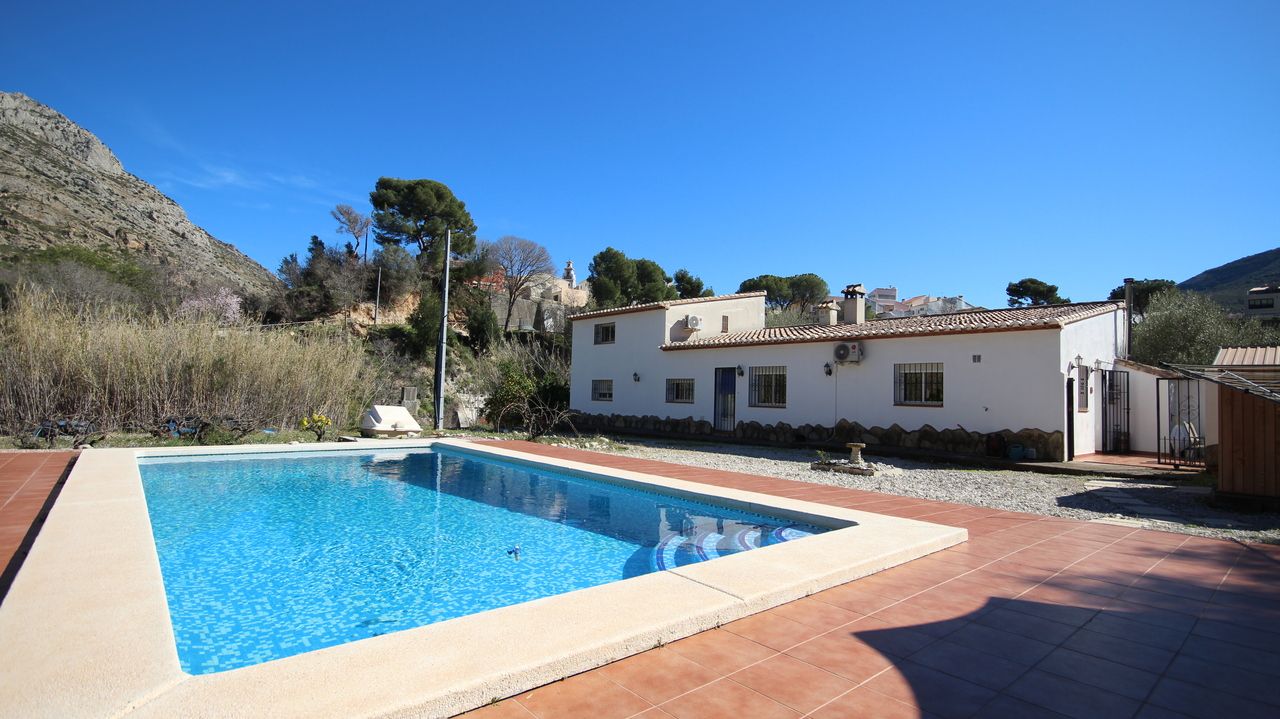 Piscina de Casa o xalet en venda en Benigembla amb Piscina