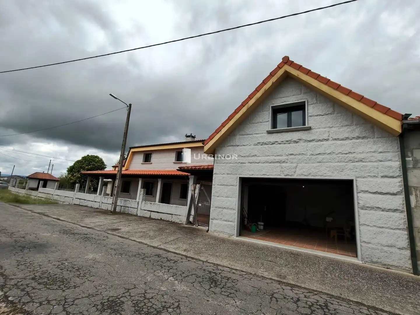 Vista exterior de Casa o chalet en venta en Xinzo de Limia con Jardín privado