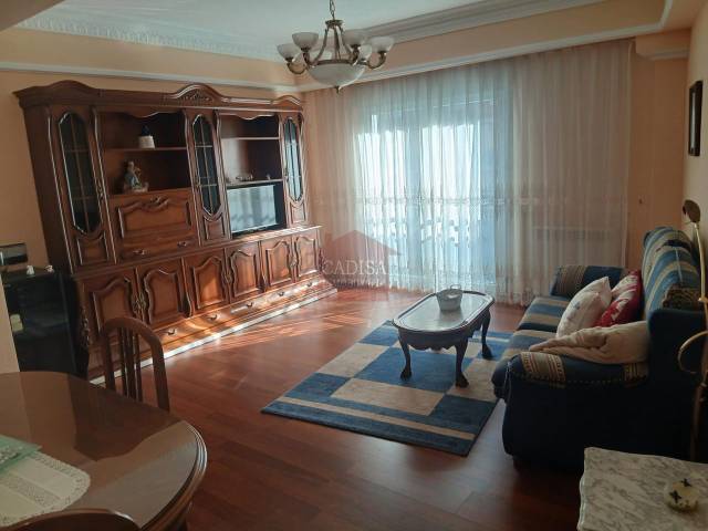 Piso en Alquiler en Garrido Sur