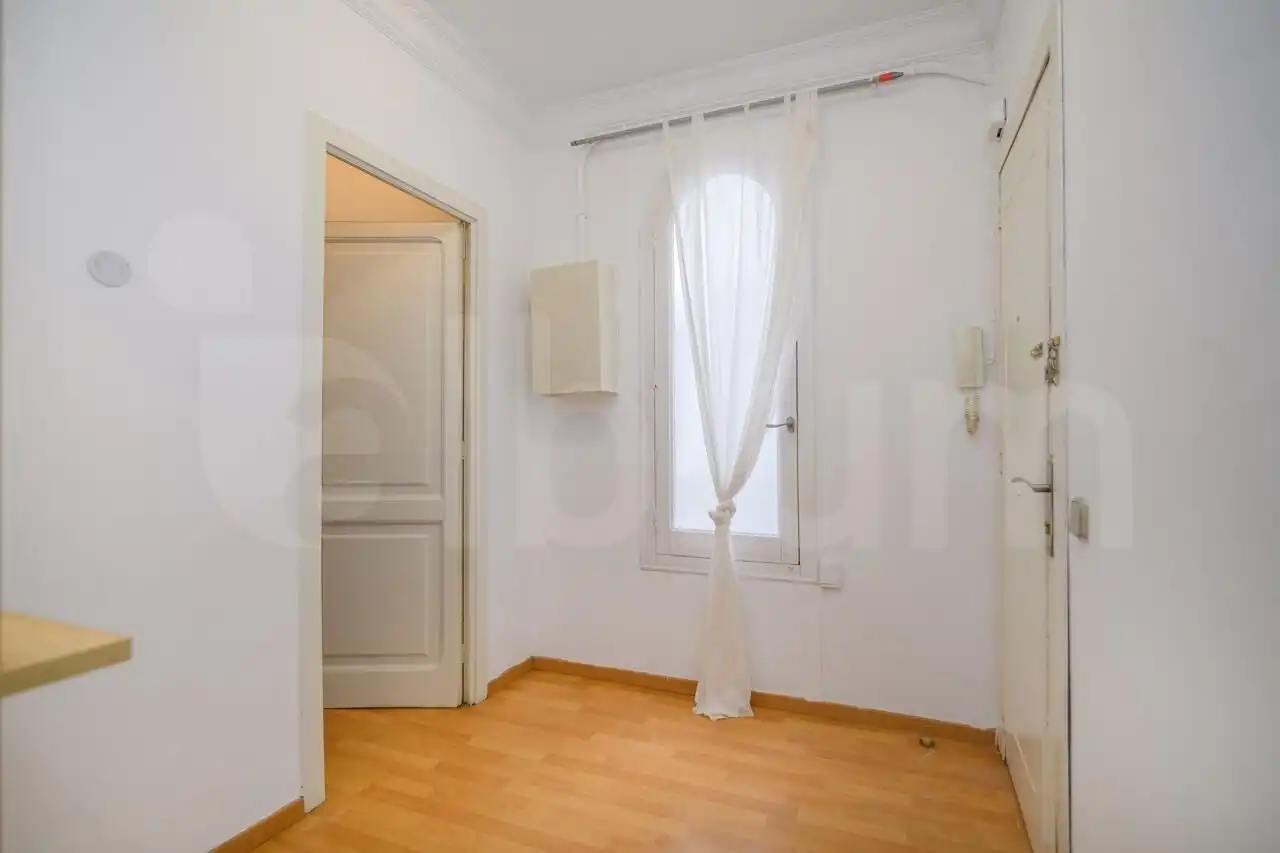 Schlafzimmer von Wohnung zum Verkauf in Barcelona mit Klimaanlage, Parkett und Möbliert