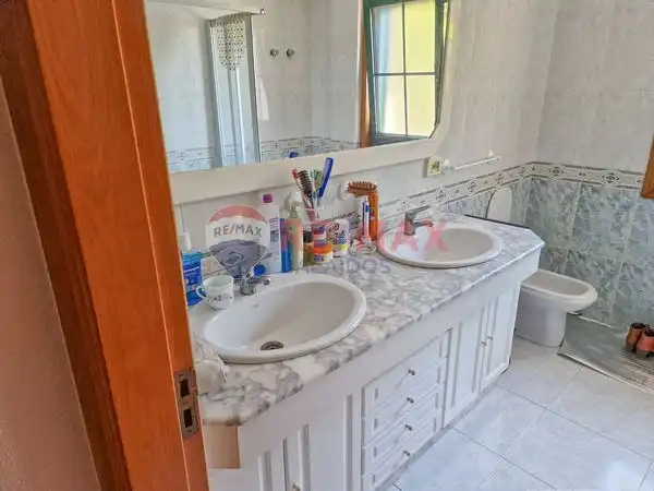 Bathroom of Houses for sale in Moaña  with Heating, Private garden and Parquet flooring