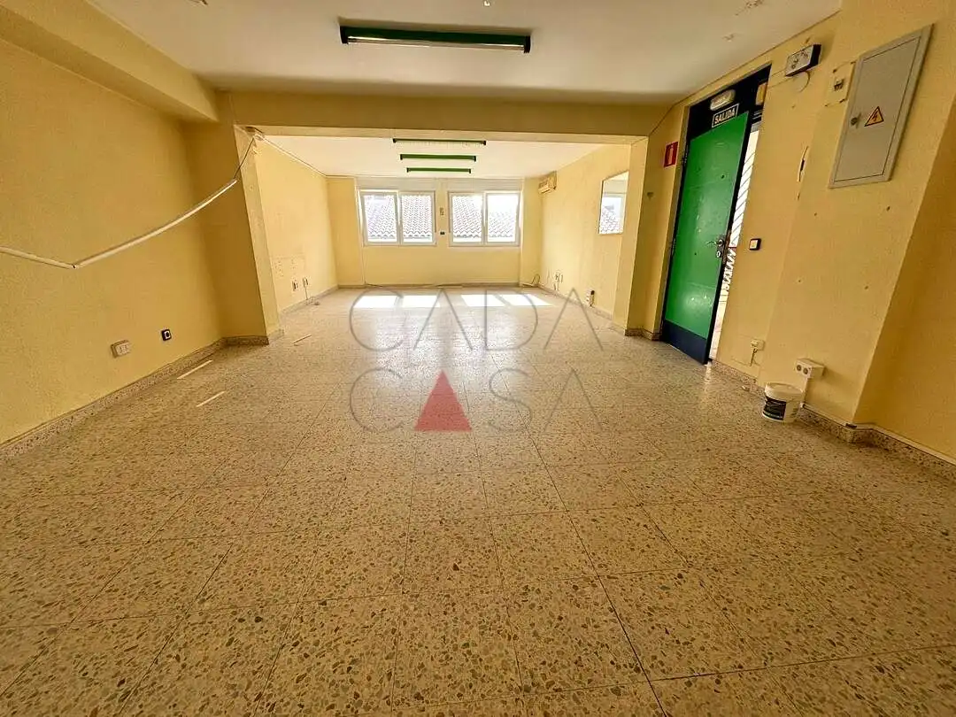 Oficina amb ascensor de lloguer a Numancia - San Fernando, imagen 3
