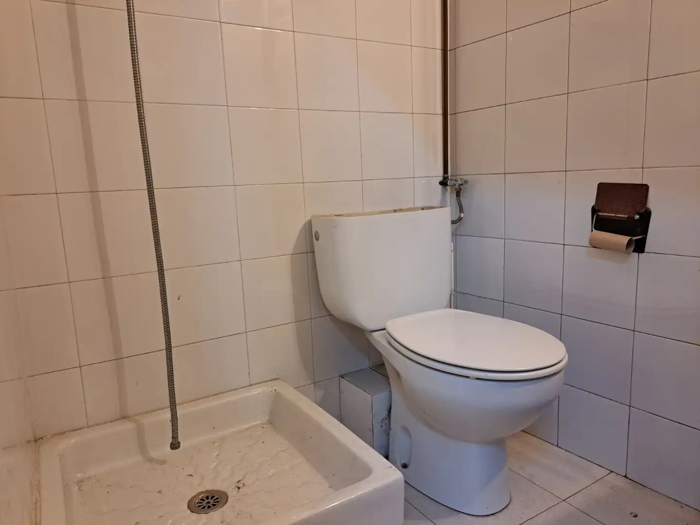 Badezimmer von Geschaftsraum zum Verkauf in Puigcerdà mit Heizung und Möbliert