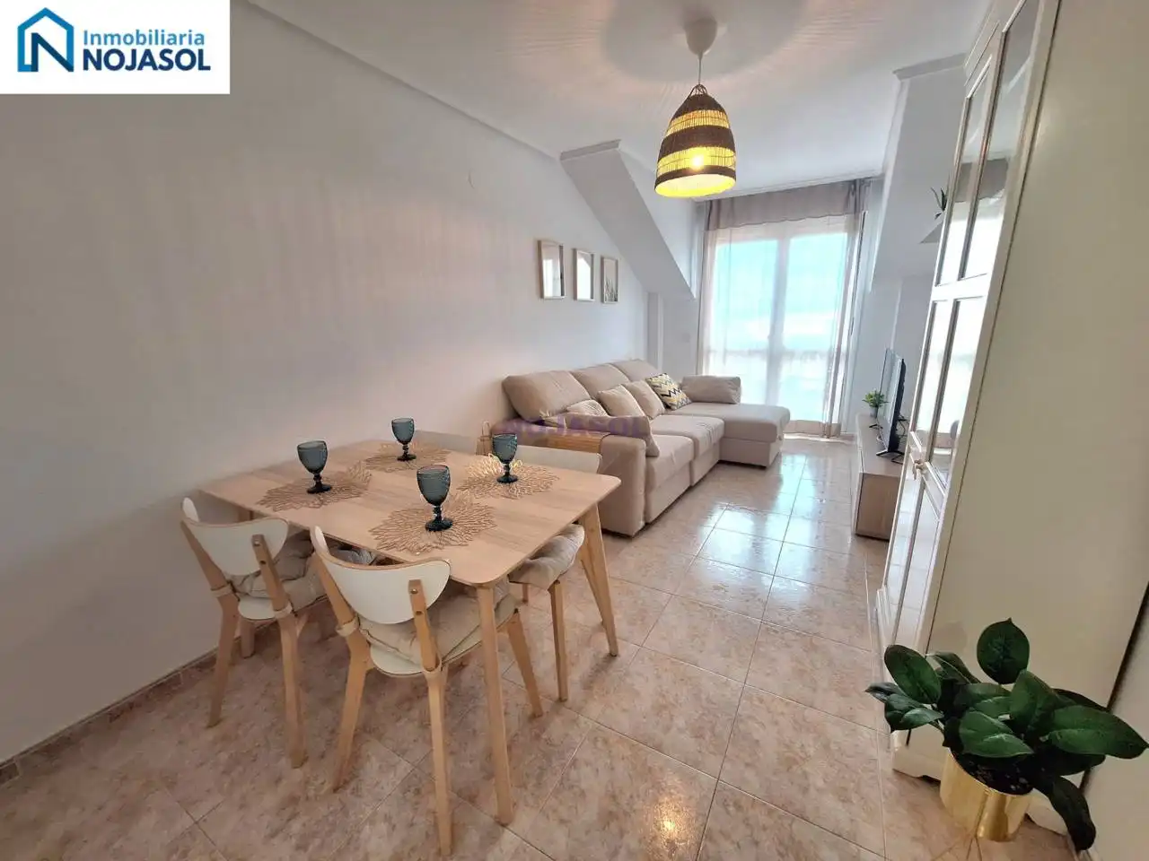 Wohnzimmer von Wohnungen zur Miete in Noja mit Heizung, Parkett und Terrasse
