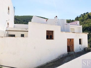 Terraced house for sale in Salares