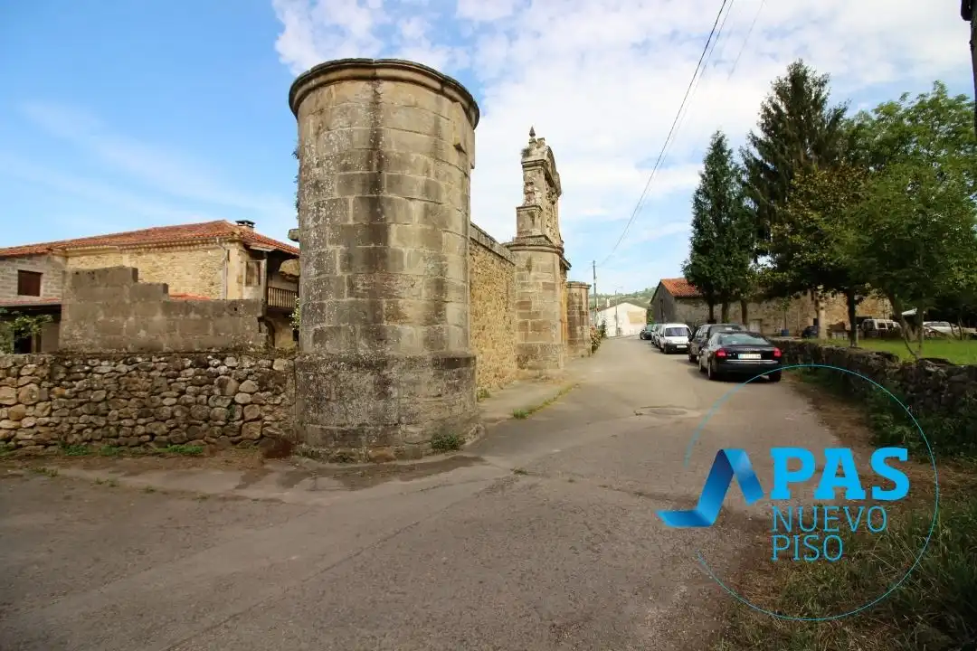 Vista exterior de Casa o chalet en venta en Villafufre con Jardín privado y Balcón