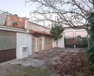 Jardí de Casa adosada en venda en Cazalegas