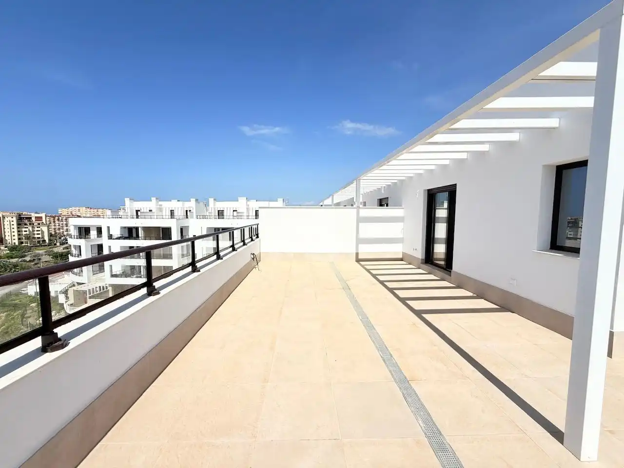 Terraza de Ático en venta en Torrox con Aire acondicionado, Calefacción y Trastero