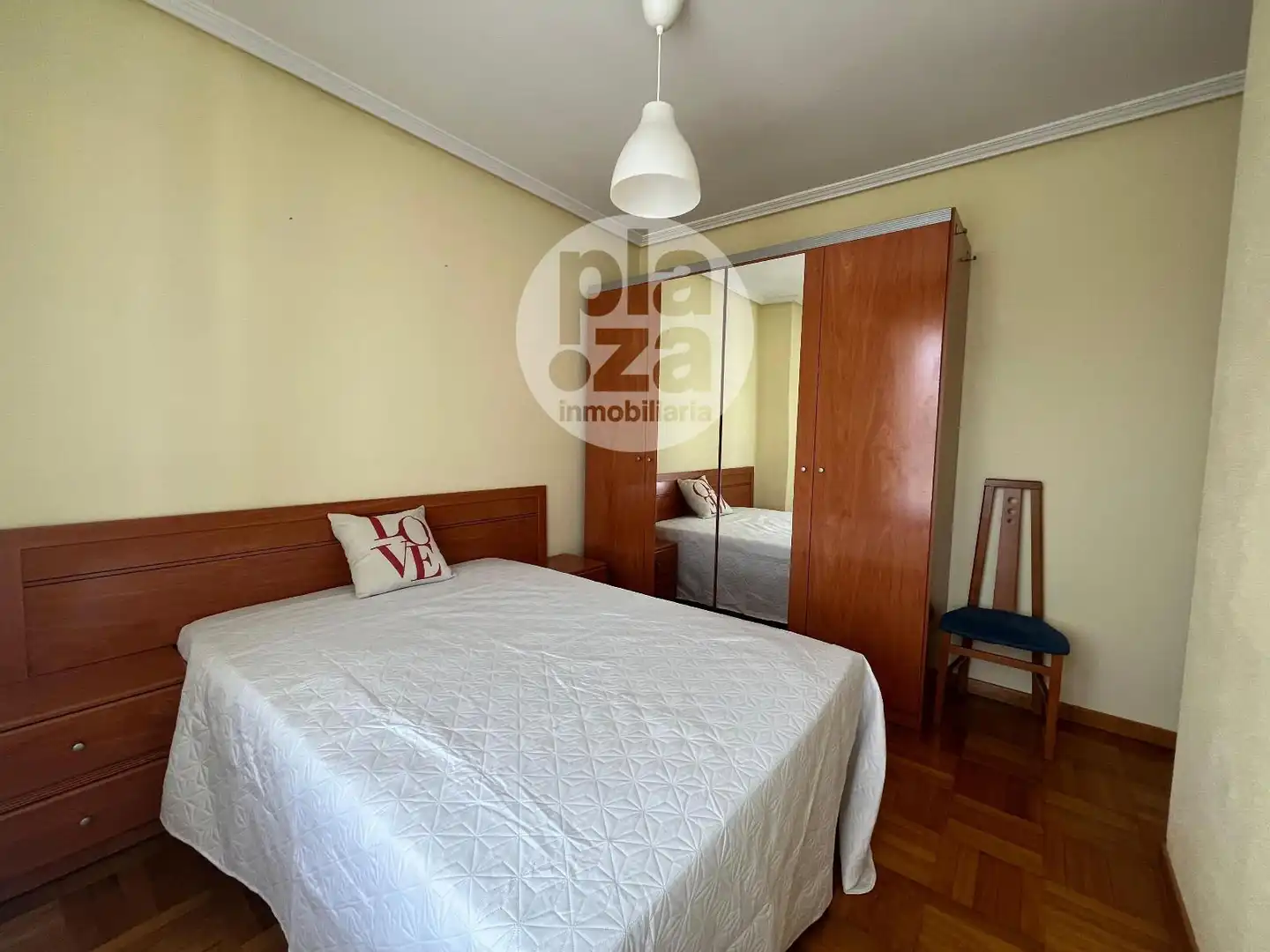 Habitación de Piso de alquiler en Burgos con Calefacción y Amueblado