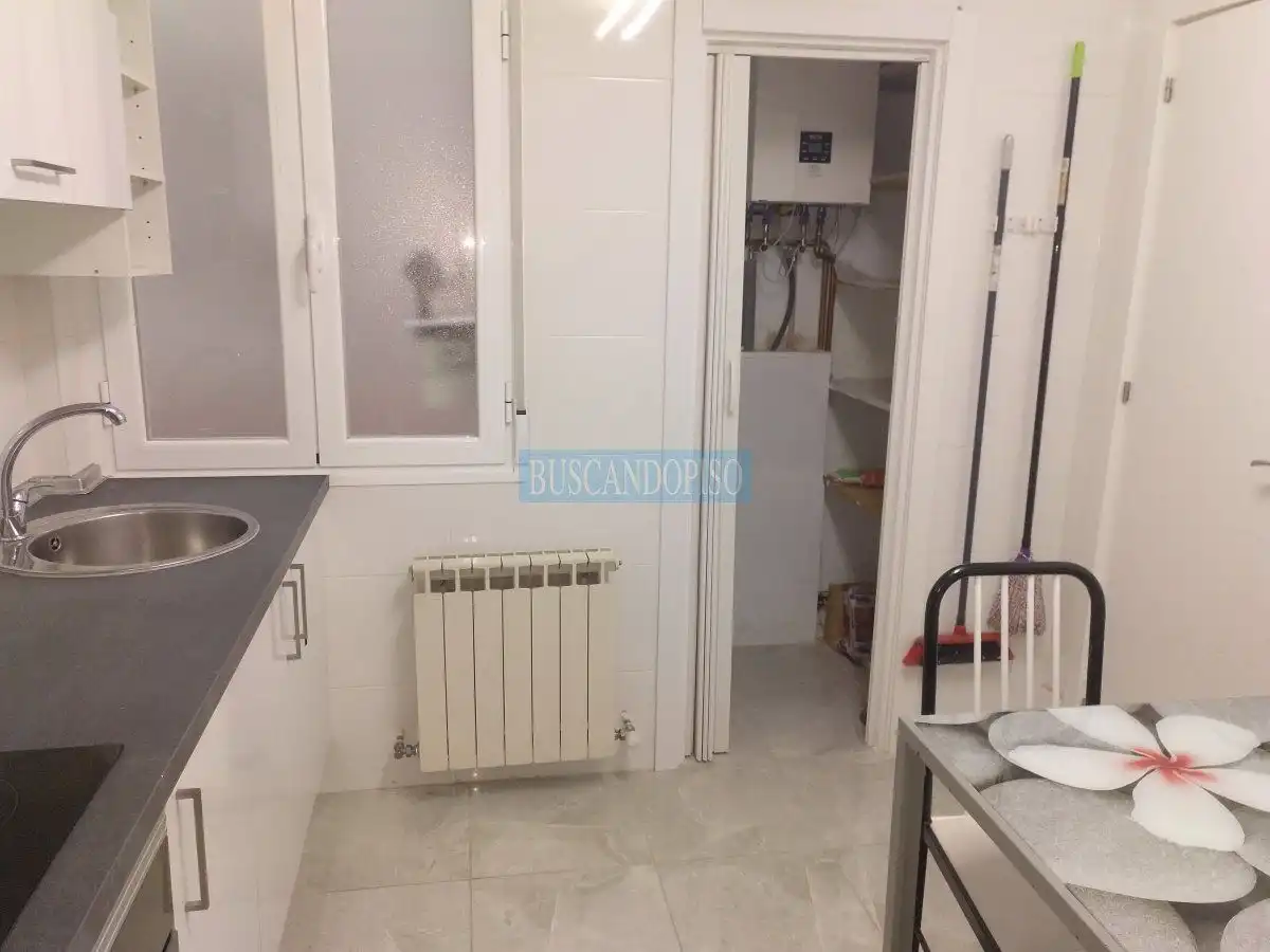 Kitchen of Apartments for rent in  Logroño  with Heating, Parquet flooring and Terrace