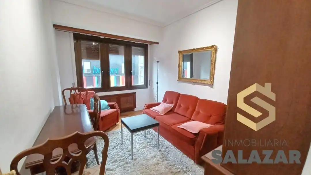 Sala d'estar de Pis de lloguer en Bilbao  amb Calefacció, Terrassa i Balcó