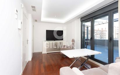 Living room of Attic for sale in  Madrid Capital  with Air Conditioner, Heating and Terrace