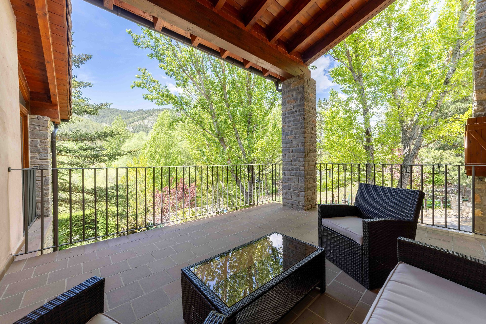 Terrassa de Casa o xalet en venda en Alcalá de la Selva amb Calefacció, Jardí privat i Terrassa