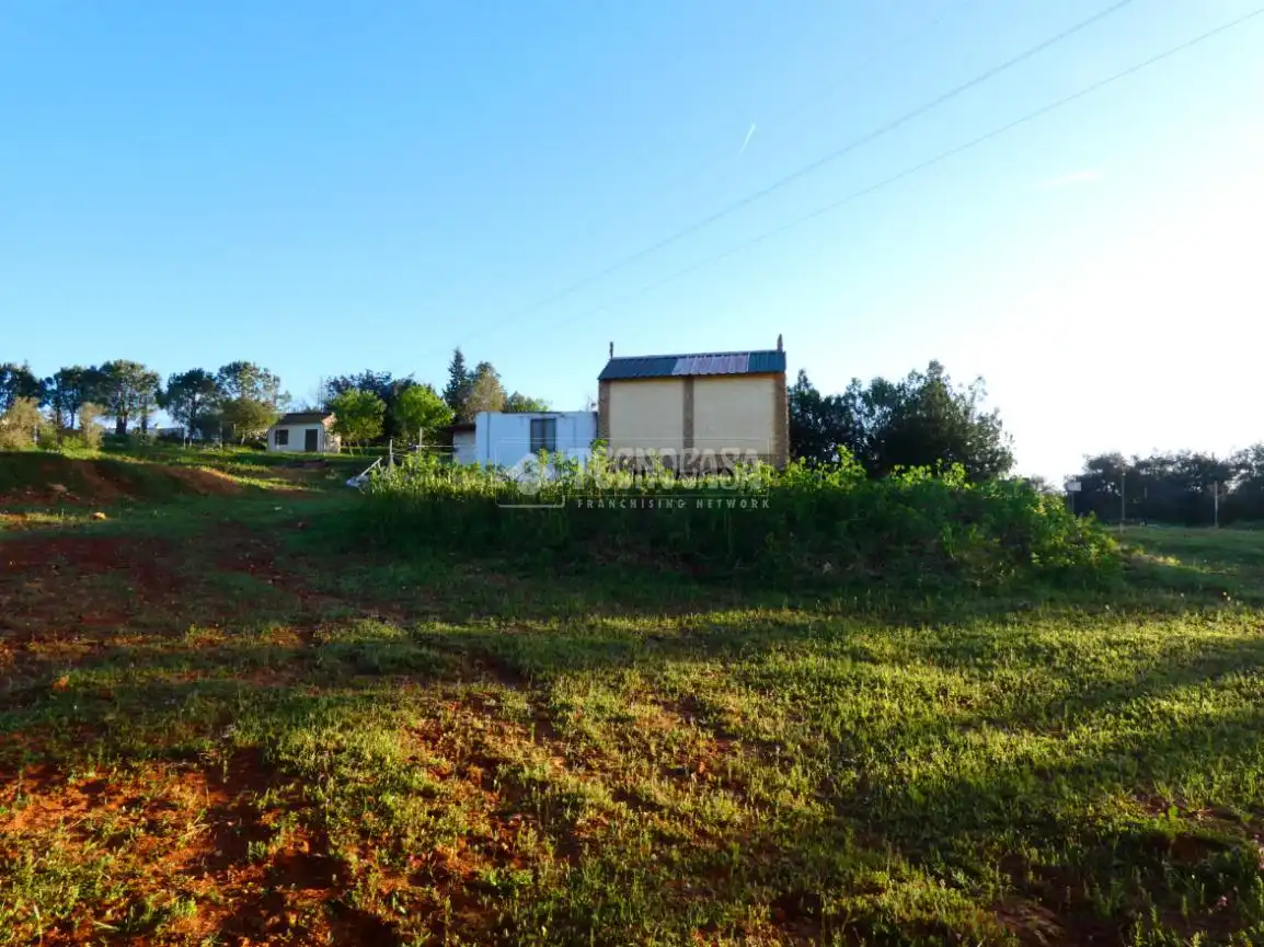 Finca rústica en venta en Carmona con Piscina
