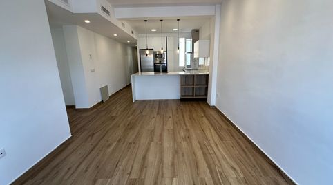 Descubre este magnífico piso en alquiler de 100m2 en Calle Finlandia