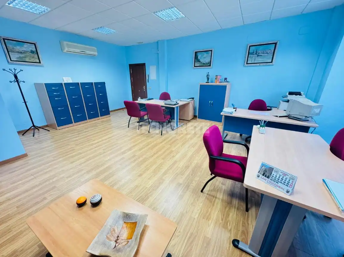 Office space to rent in Rda. Buenavista, imagen 21