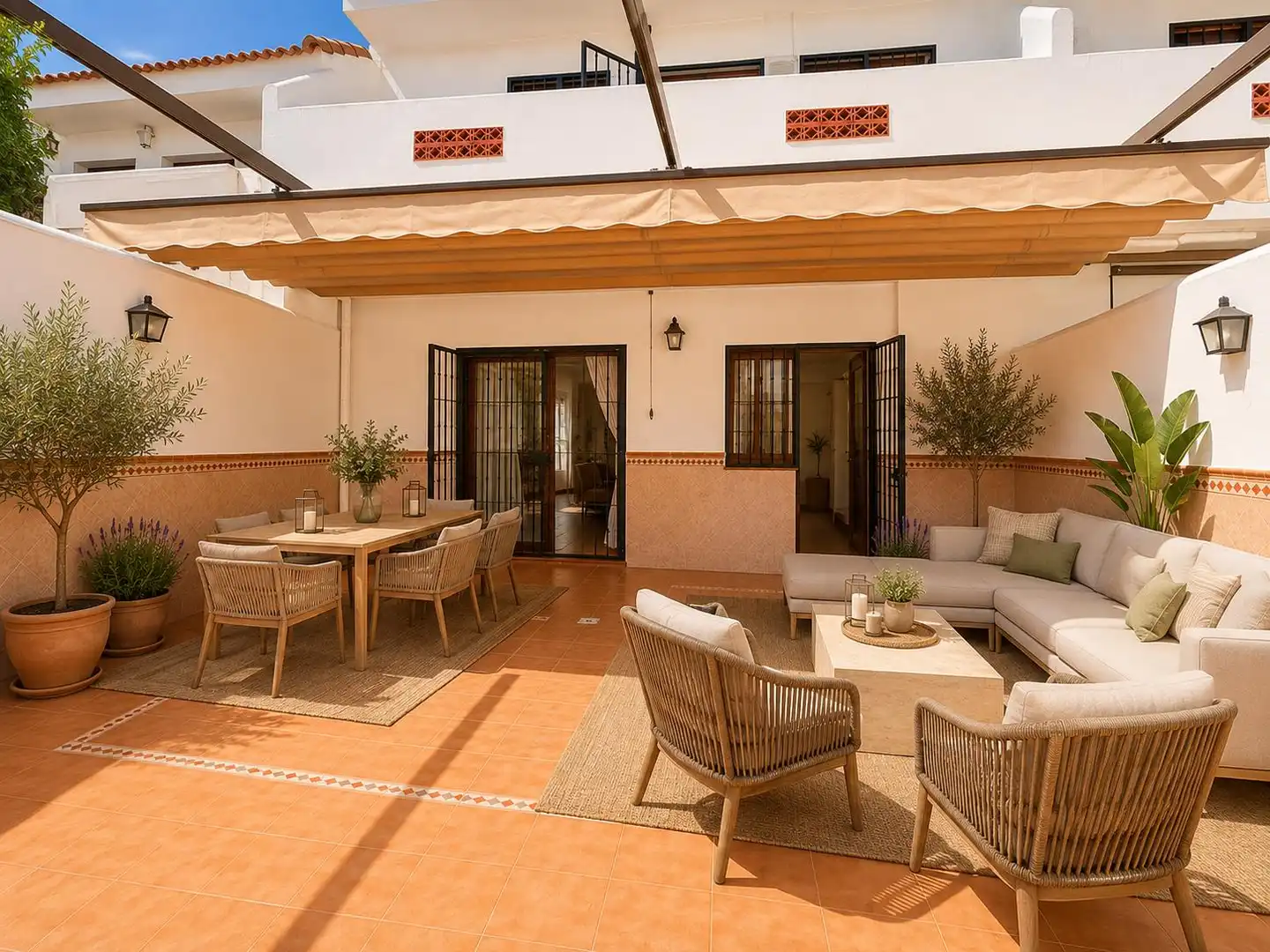 Terrassa de Casa adosada en venda en Benalmádena amb Aire condicionat i Terrassa