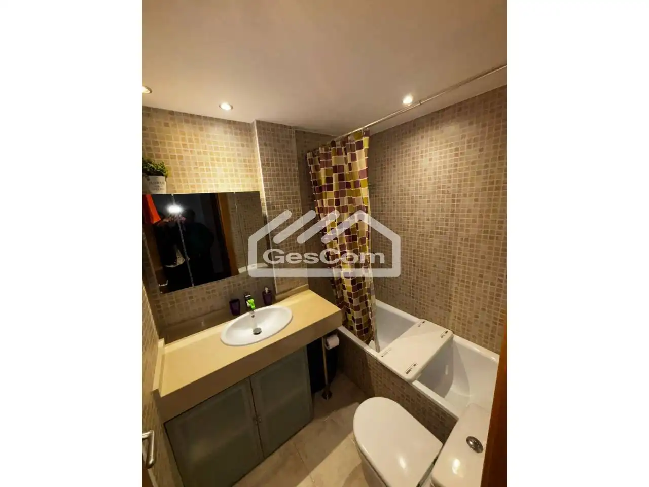 Baño de Piso de alquiler en Canillo con Calefacción, Parquet y Trastero