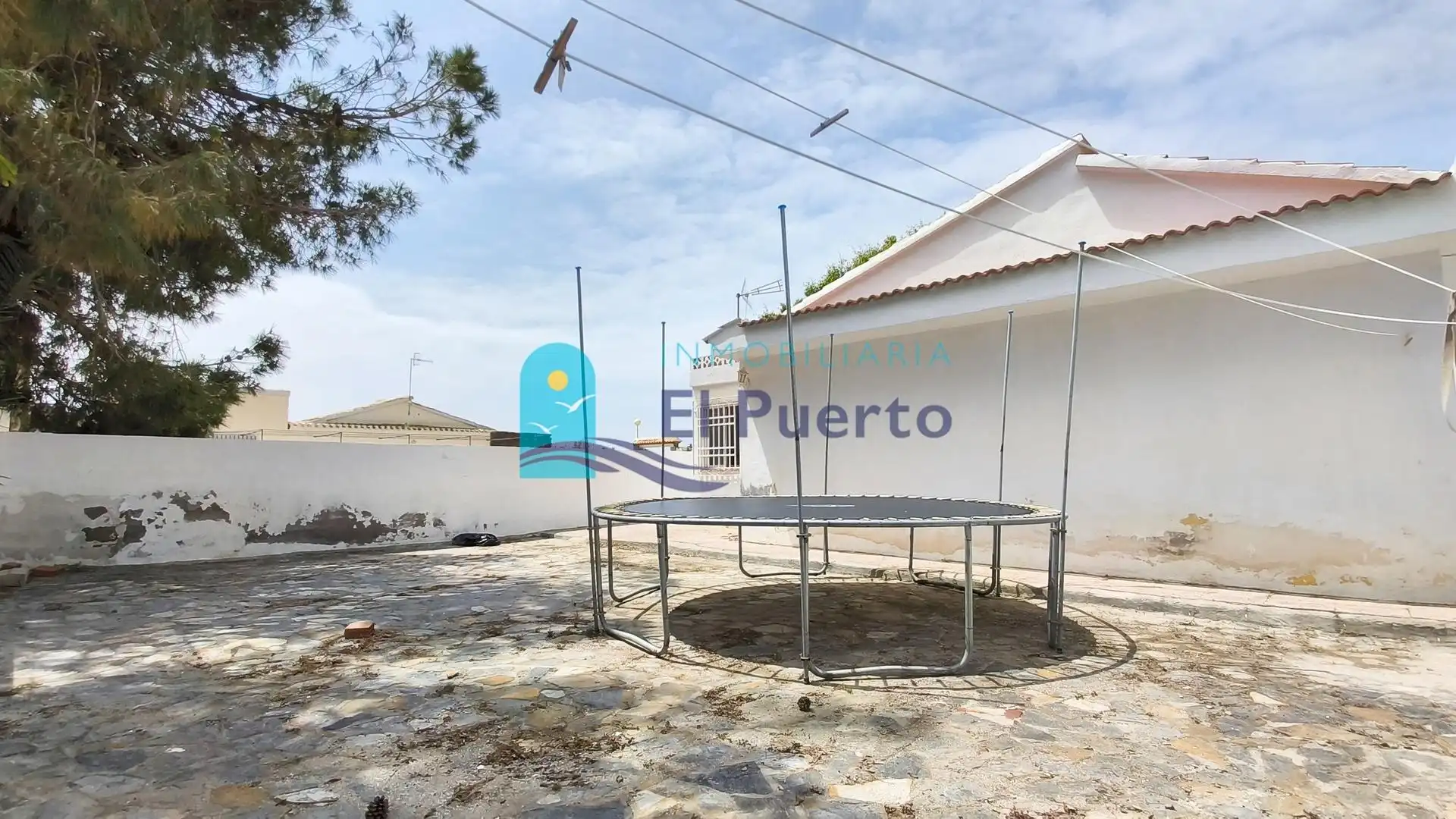 Vista exterior de Casa o chalet en venta en Mazarrón con Jardín privado, Terraza y Amueblado