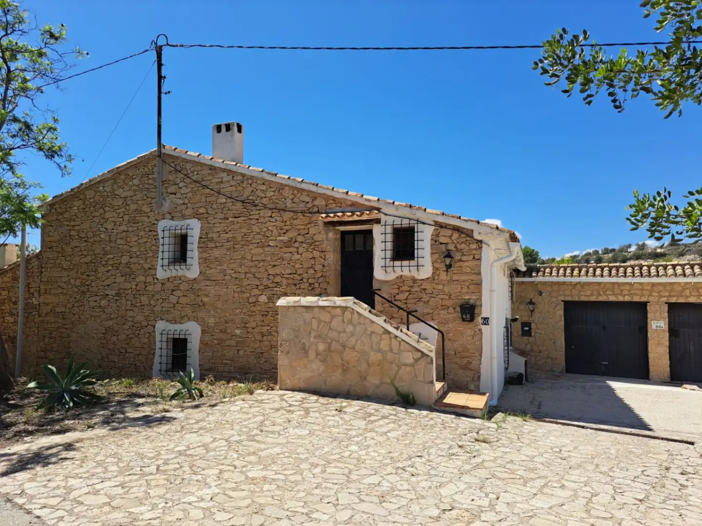 Maison rustique avec jardin à vendre à Benissa pueblo