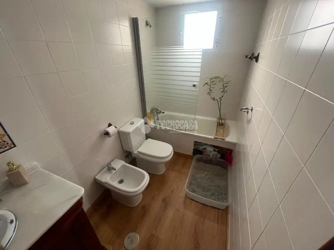 Bathroom of Flat for sale in Écija