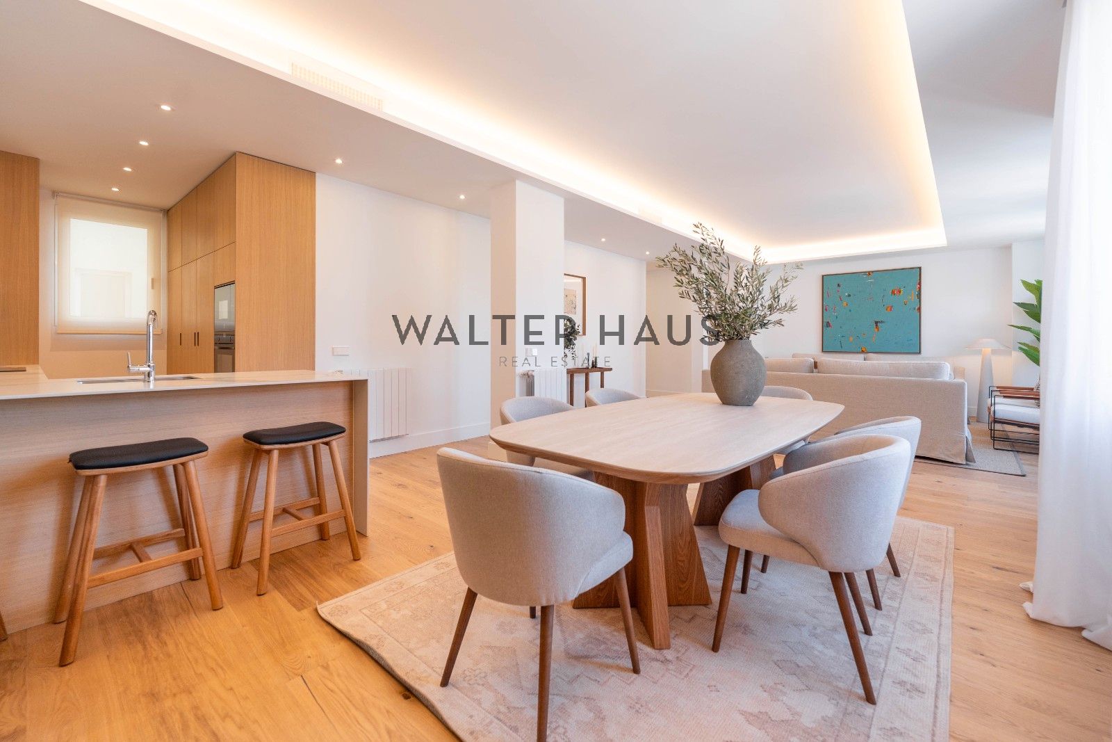 Dining room of Flat for sale in  Madrid Capital  with Air Conditioner, Heating and Furnished