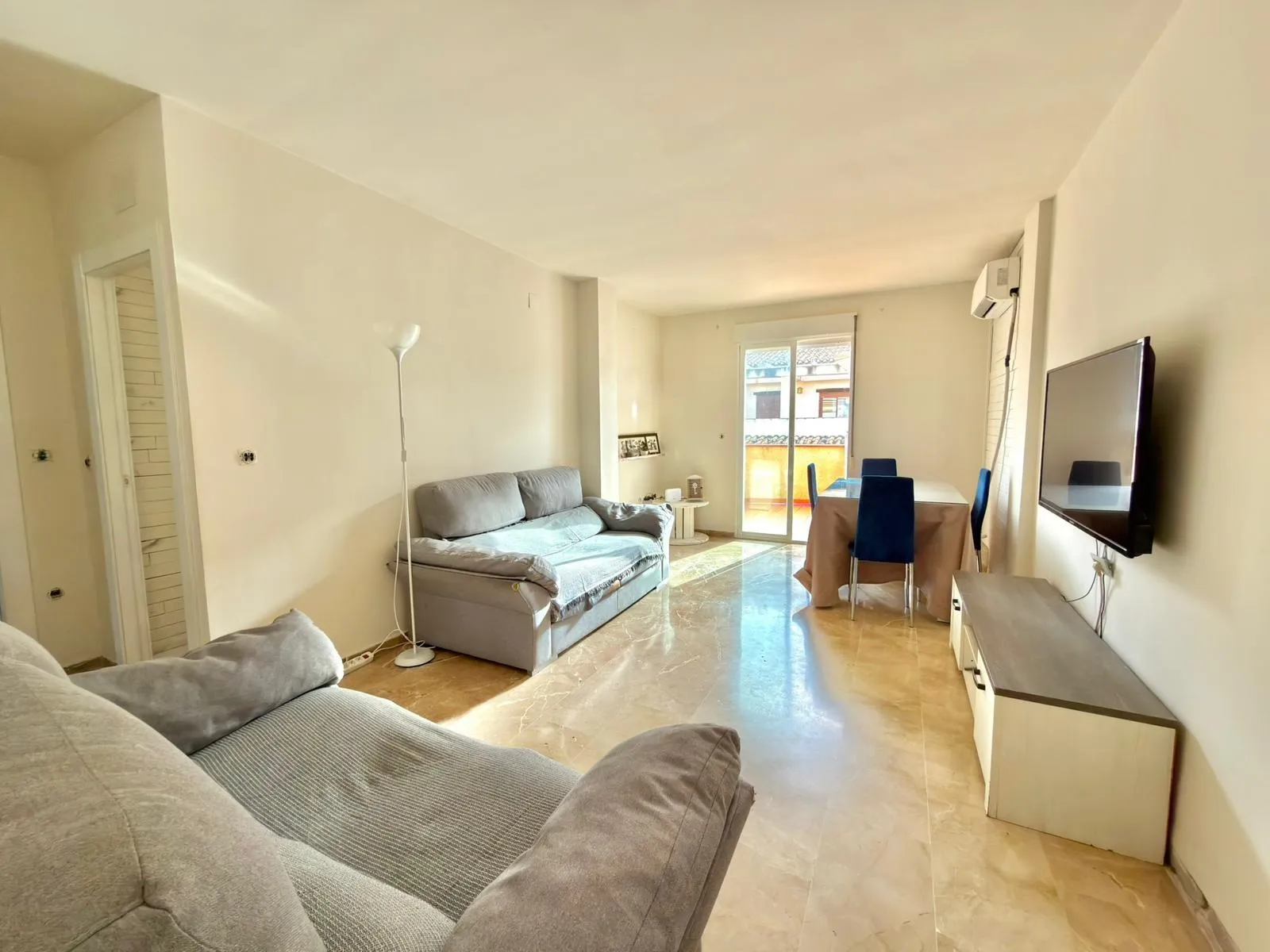 Living room of Attic for sale in Atarfe  with Air Conditioner, Terrace and Furnished