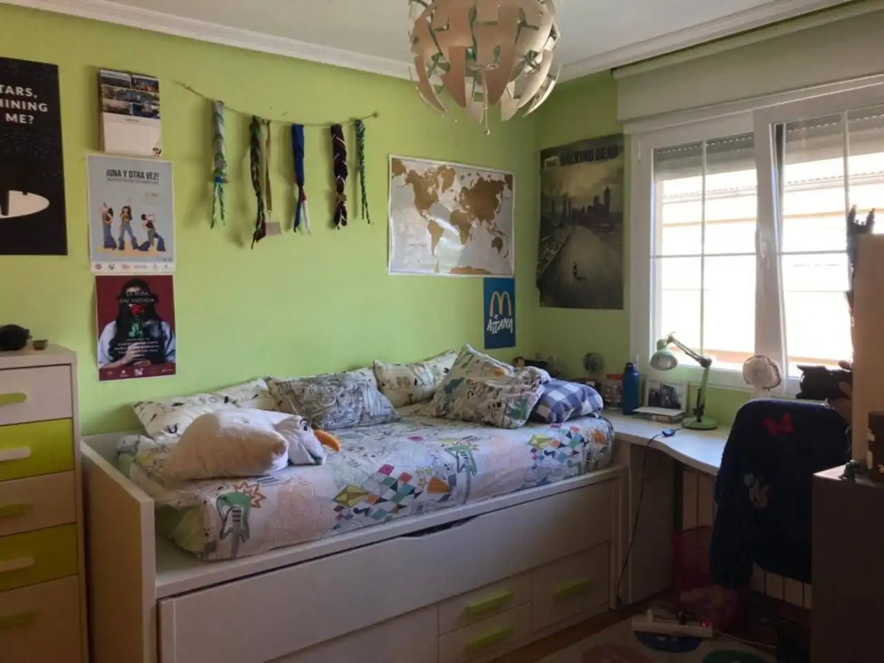 Habitación de Casa adosada en venta en Arroyo de la Encomienda con Aire acondicionado, Calefacción y Jardín privado