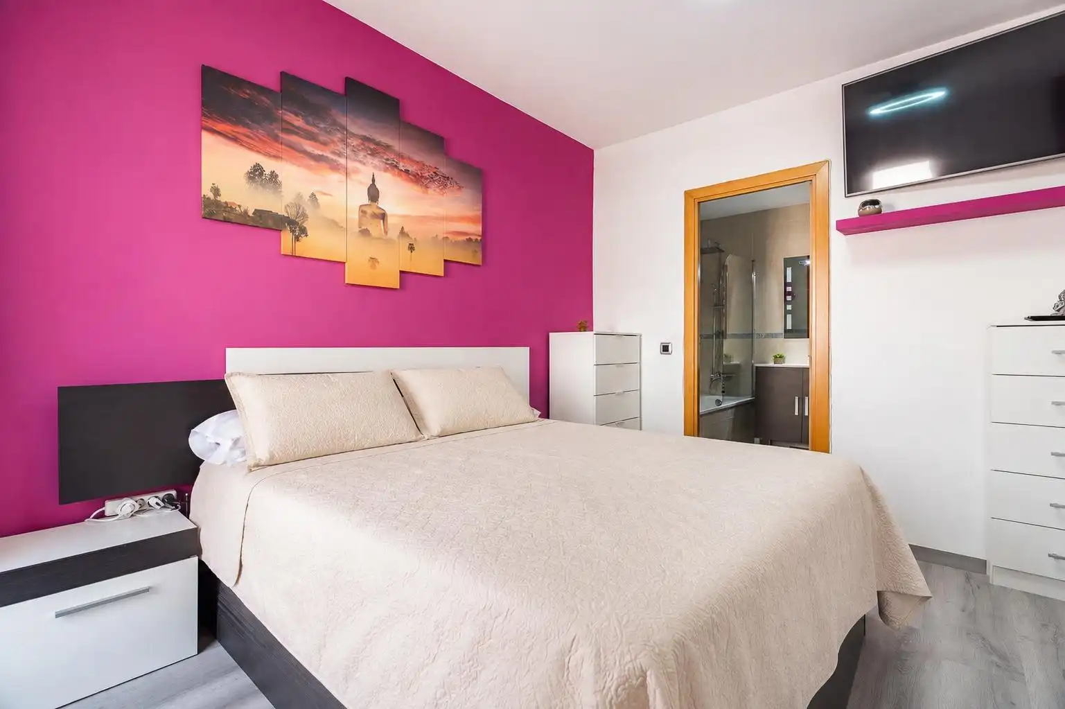 Schlafzimmer von Dachboden zum Verkauf in El Vendrell mit Heizung, Parkett und Terrasse