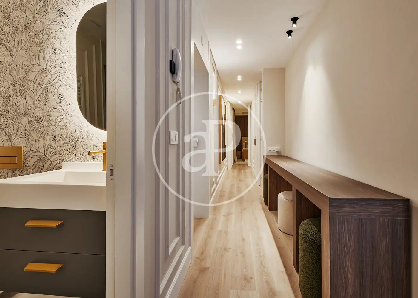 Flat for sale in Madrid  with Air Conditioner, Heating and Storage room