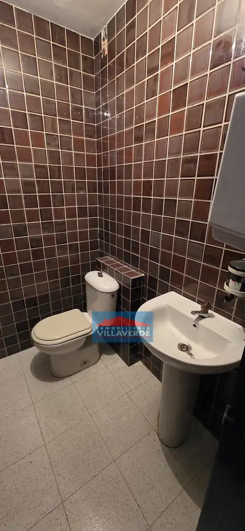 Business premises for sale in Cangas pueblo, imagen 8
