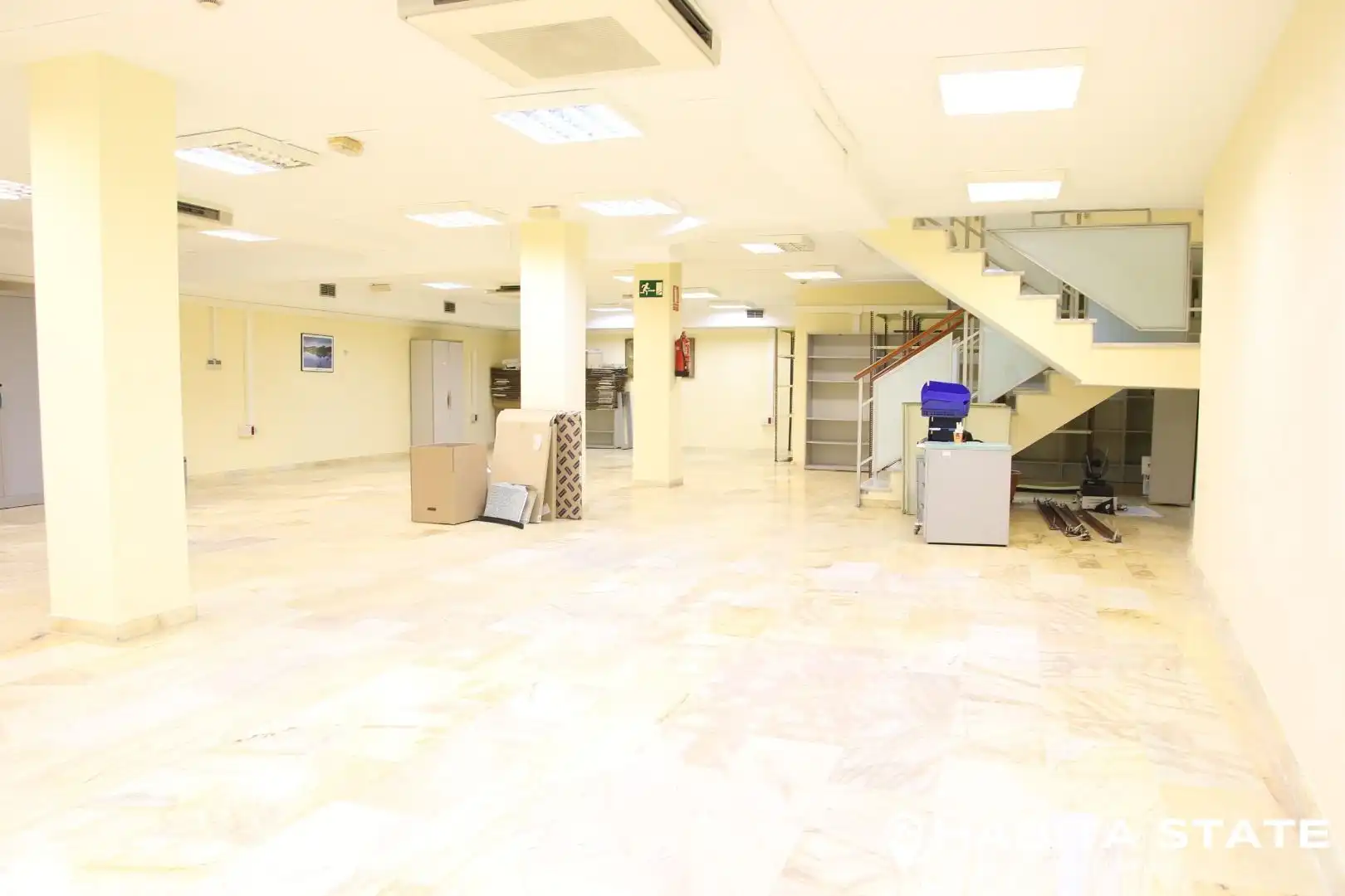 Local de alquiler en Almería con Aire acondicionado