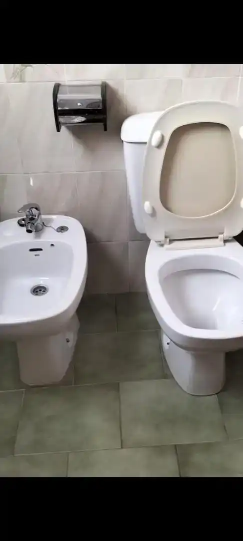 Badezimmer von Wohnung zur Miete in Estercuel mit Möbliert, Ofen und Waschmaschine