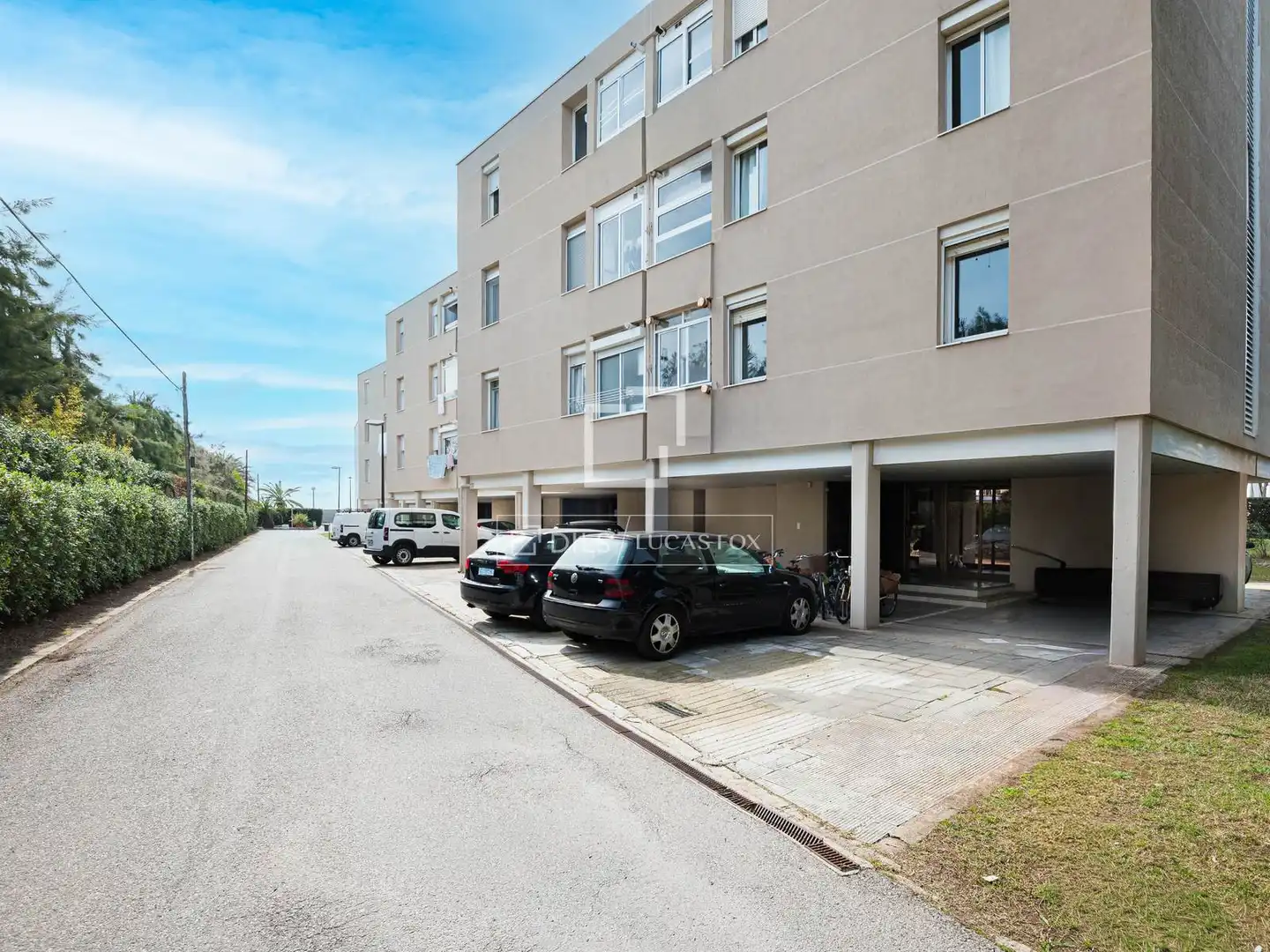 Vista exterior de Pis en venda en Gavà amb Aire condicionat, Calefacció i Jardí privat